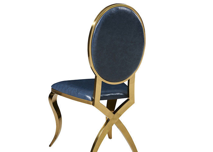Anti chaises de café tapissées d'oxydation par banquet