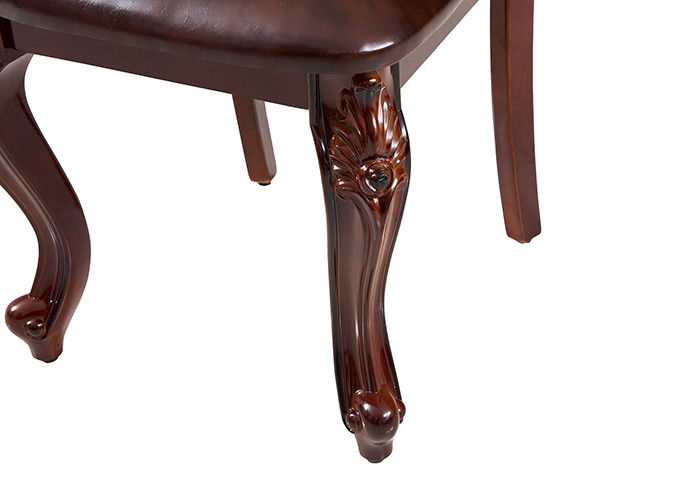 Chaises dinantes européennes de famille de similicuir