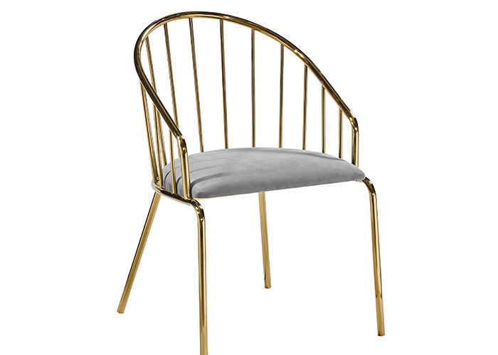 Le bureau simple et élégant garnissent en cuir capitonné dinant des chaises