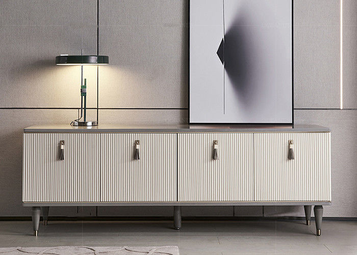 Façonnez les unités marbrées de TV et les tables basses assorties