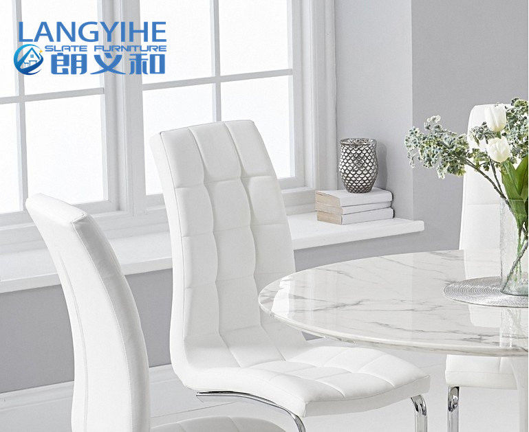table de salle à manger ronde de marbre blanche de 120cm et tapissé dinant la chaise